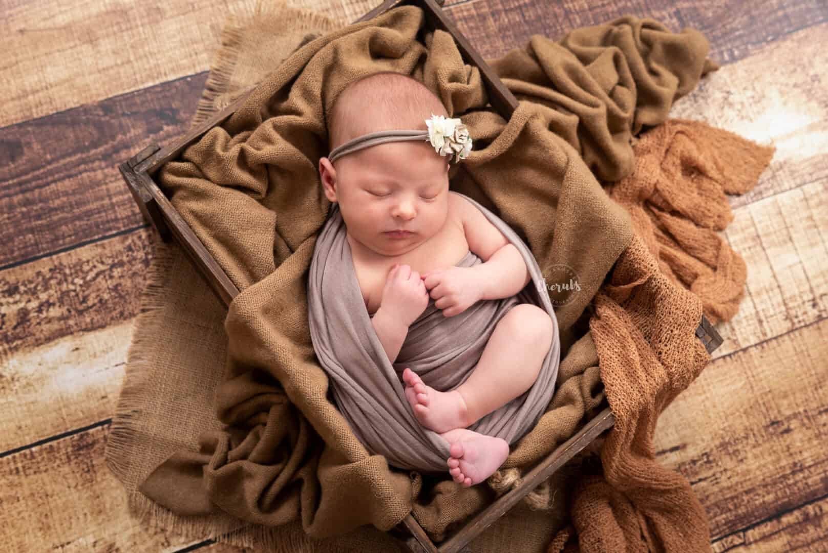 newborn-photography-baby-girl